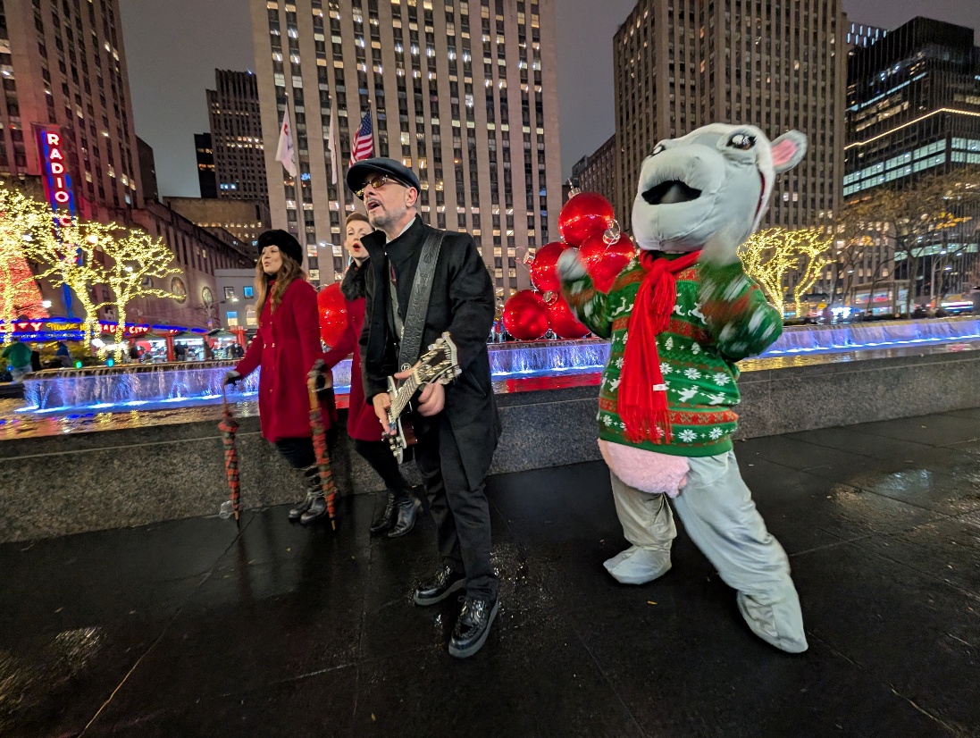 A group of people in a garment

AI-generated content may be incorrect.